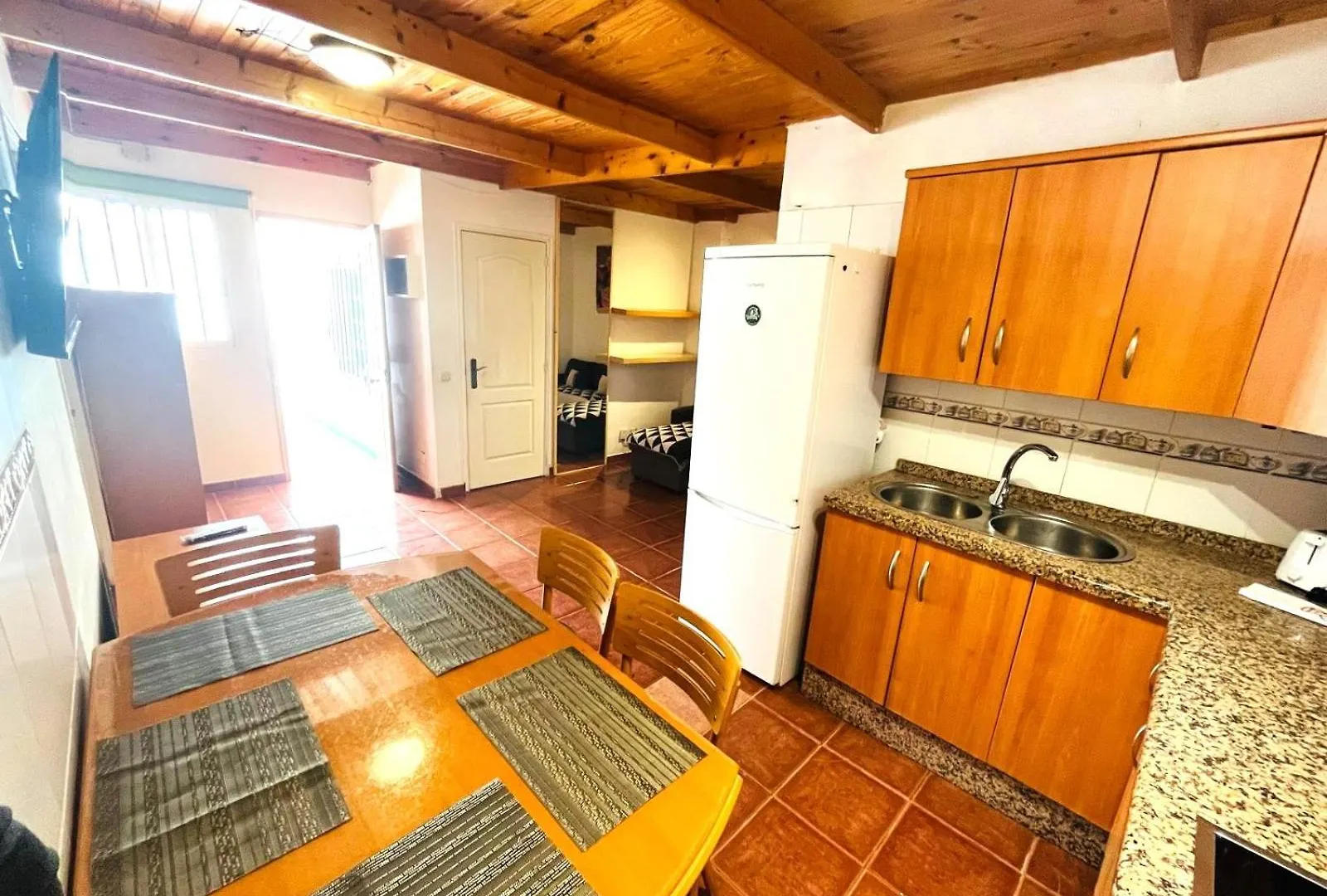 Peaceful And Private Chalet With Terrace Arona